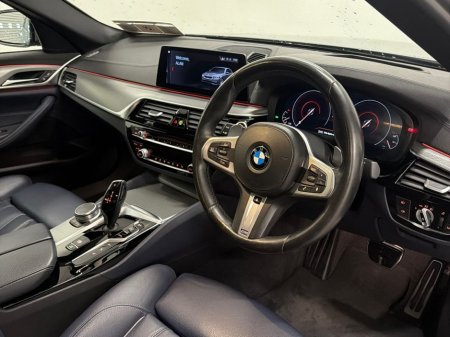 2019 BMW 5 Series - thumbnail 6