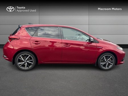 2018 Toyota Auris - thumbnail 3