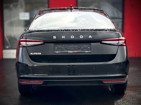 2025 Skoda Superb - thumbnail 5