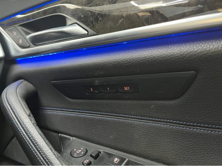 2018 BMW 5 Series - thumbnail 15