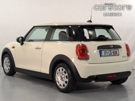 2017 MINI Hatch ONE D XN12 2 DR €14,480 thumbnail