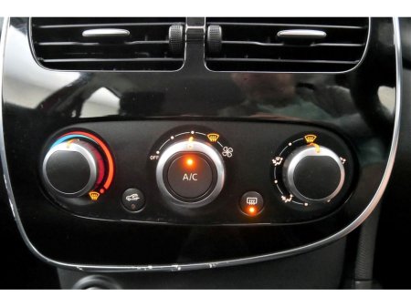 2016 Renault Clio - thumbnail 22