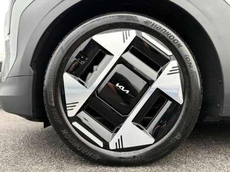 2025 Kia EV3 Earth ( Range 585km ) €39,995 thumbnail