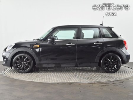 2015 MINI Hatch ONE 1.2 5 DR €11,880 thumbnail