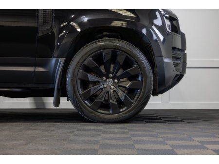 2023 Land Rover Defender - thumbnail 7