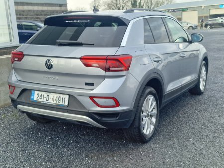 2024 Volkswagen T-Roc Spec ED 1.0tsi M6F 116HP €28,950 thumbnail
