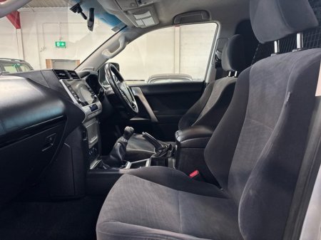 2022 Toyota Landcruiser SWB COMM MANUAL €45,950 thumbnail