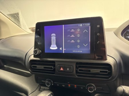 2023 Peugeot Rifter - thumbnail 21