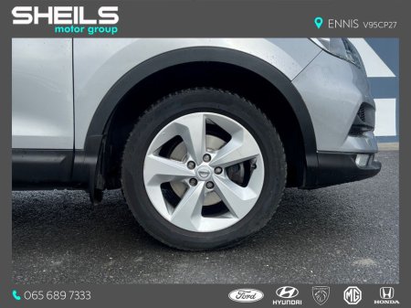 2019 Nissan Qashqai 1.5 Diesel SV *Panoramic Glass Roof* €16,500 thumbnail