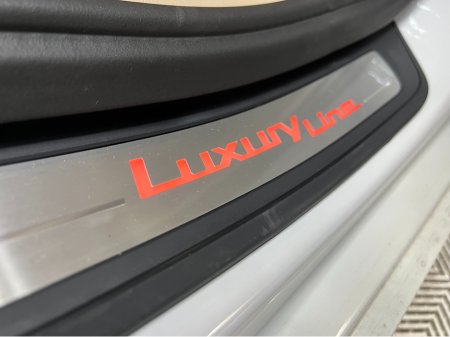 2017 BMW 5 Series - thumbnail 9