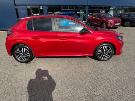 2023 Peugeot 208 - thumbnail 3