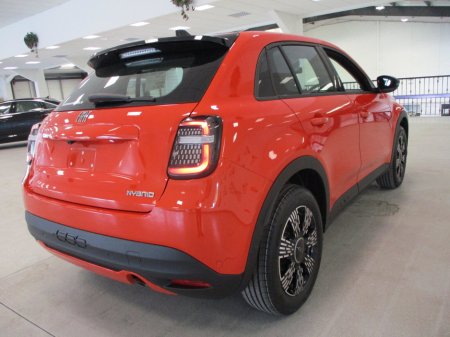 2026 Fiat 600 Dolce Vita 1.2 100hp Hybrid Auto eDCT 6 €30,995 thumbnail