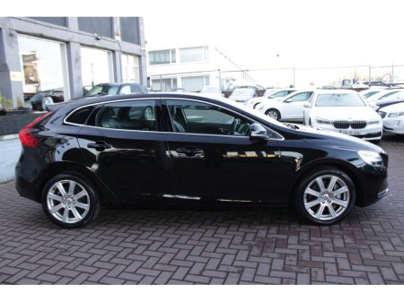 2016 Volvo V40 2.0D4 INSCRIPTION 5DR HATCHBACK AUTO HUGE SPEC  // 1 OWNER CAR // AS NEW CONDITION THROUGHOUT // BUY WITH CONFIDENCE AA AND SIMI APPROVED DEALER 2025 // FINANCE ARRANGED // €15,950