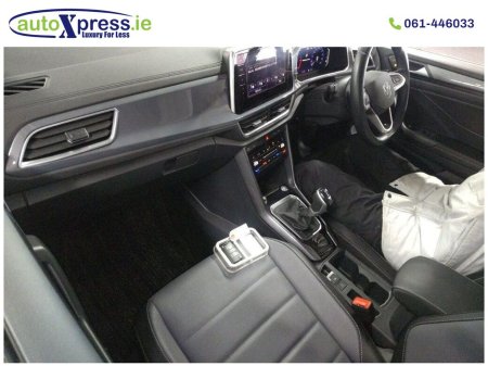 2023 Volkswagen T-Roc - thumbnail 13