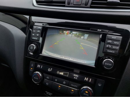 2019 Nissan Qashqai 1.2 SV 18 5DR PANORAMIC ROOF IDEAL FAMILY SUV €16,995 thumbnail