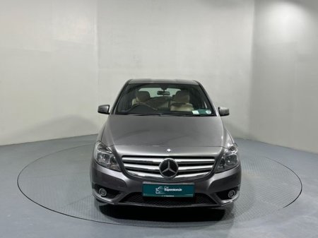 2013 Mercedes-Benz B Class B 180 CDi €10,800 thumbnail