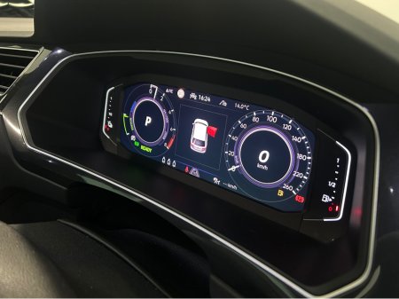 2023 Volkswagen Tiguan - thumbnail 15