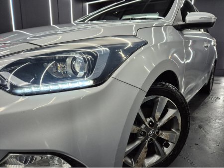 2016 Hyundai i20 - thumbnail 4