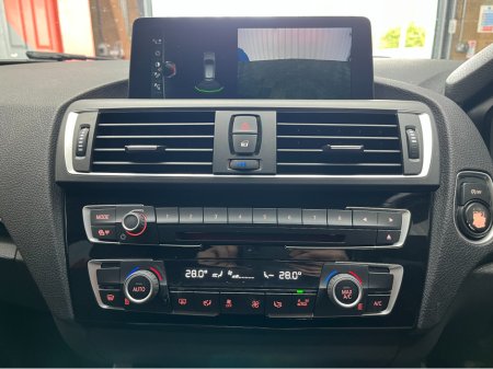 2017 BMW 1 Series - thumbnail 18