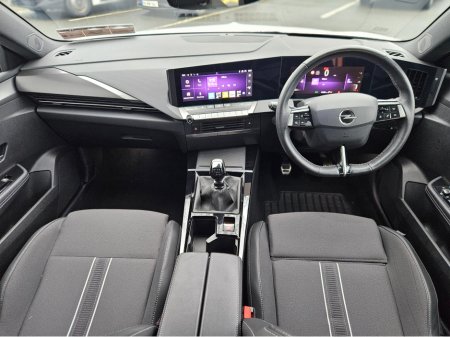 2023 Opel Astra SRI-1.2 130PS €24,950 thumbnail