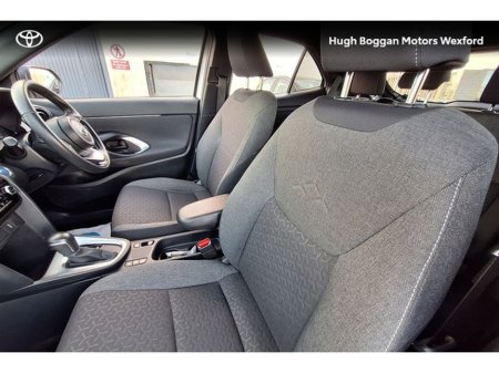 2023 Toyota Yaris Cross - thumbnail 16