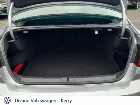 2018 Volkswagen Passat - thumbnail 10