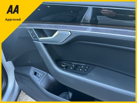 2021 Volkswagen Touareg COMMERCIAL 3.0 TDI 4M 231HP 5 5DR AUTO €49,138 thumbnail