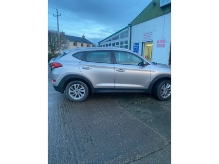 2018 Hyundai Tucson IX35 1.7 COMFORT 5DR €15,500 thumbnail