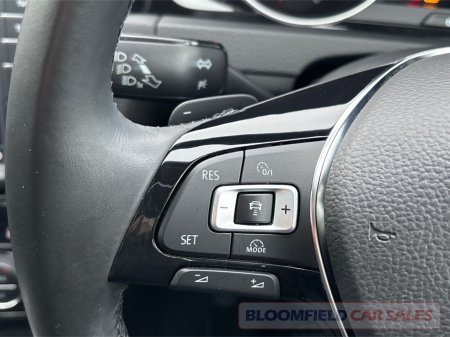 2013 Volkswagen Golf 1.4 AUTO , HIGHLINE // LOW MILEAGE €11,950 thumbnail