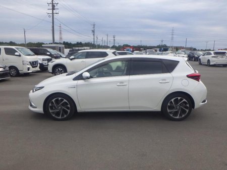 2016 Toyota Auris 162 G-Package Leather €14,500 thumbnail