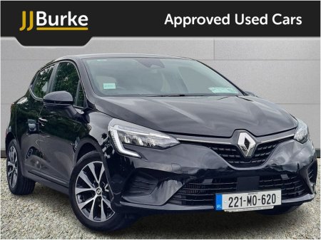 2022 Renault Clio Iconic TCe 90 €15,950