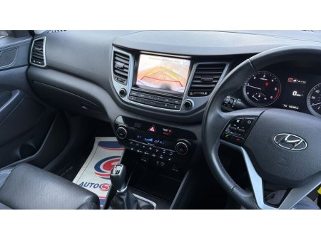 2017 Hyundai Tucson 1.7 PREMIUM BLD 116PS 5 5DR thumbnail