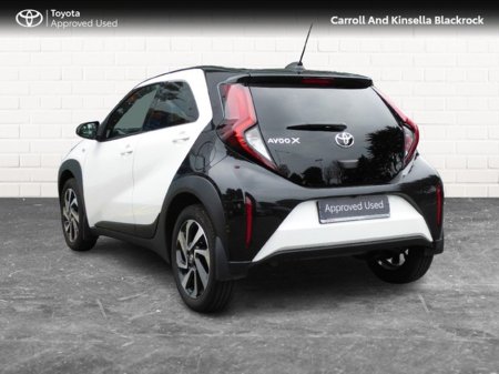 2025 Toyota Aygo X - thumbnail 2