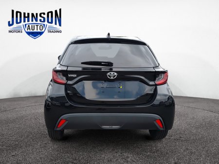 2021 Toyota Yaris - view 3