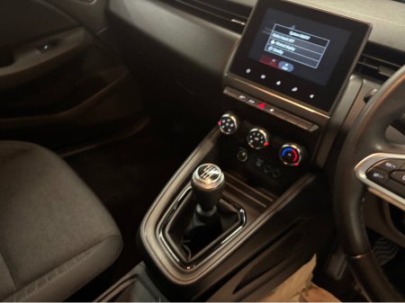 2022 Renault Clio DYNAMIQUE TCE 90 MY21.5 5 5DR €13,999 thumbnail