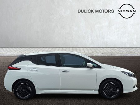 2025 Nissan Leaf - thumbnail 3