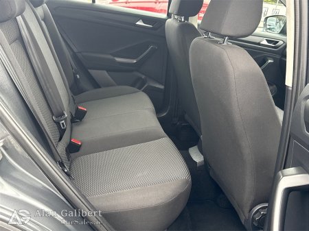 2021 Volkswagen T-Roc - thumbnail 10
