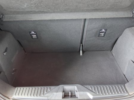 2021 Ford Fiesta - thumbnail 16