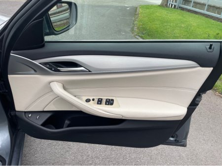 2018 BMW 5 Series - thumbnail 14