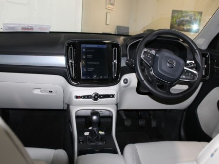 2020 Volvo XC40 - thumbnail 11