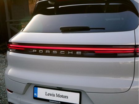 2024 Porsche Cayenne - thumbnail 12