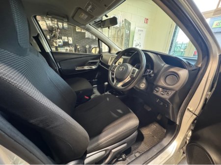 2014 Toyota Yaris DBA-NSP130 5DR AUTO €9,645 thumbnail