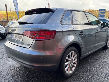 2013 Audi A3 1.6 TDI SE €7,750 thumbnail