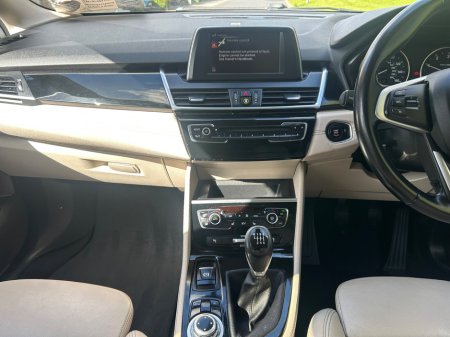 2015 BMW 2 Series - thumbnail 16