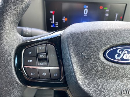 2026 Ford Transit Custom DOUBLE CAB PHEV AUTO FWD thumbnail