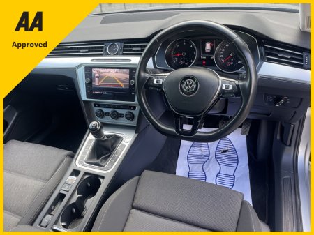 2018 Volkswagen Passat - thumbnail 9