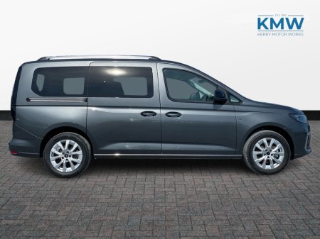 2025 Ford Tourneo Connect Titanium LWB 2.0 122BHP Automatic €53,950