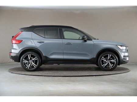 2019 Volvo XC40 2.0 T4 R-DESIGN PRO *LEATHER*BI-TONE ROOF* thumbnail