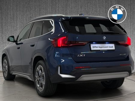 2025 BMW iX1 - thumbnail 2