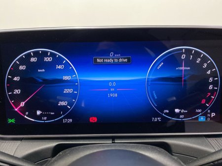 2025 Mercedes-Benz CLE CLE 300e AMG Line Premium €75,950 thumbnail